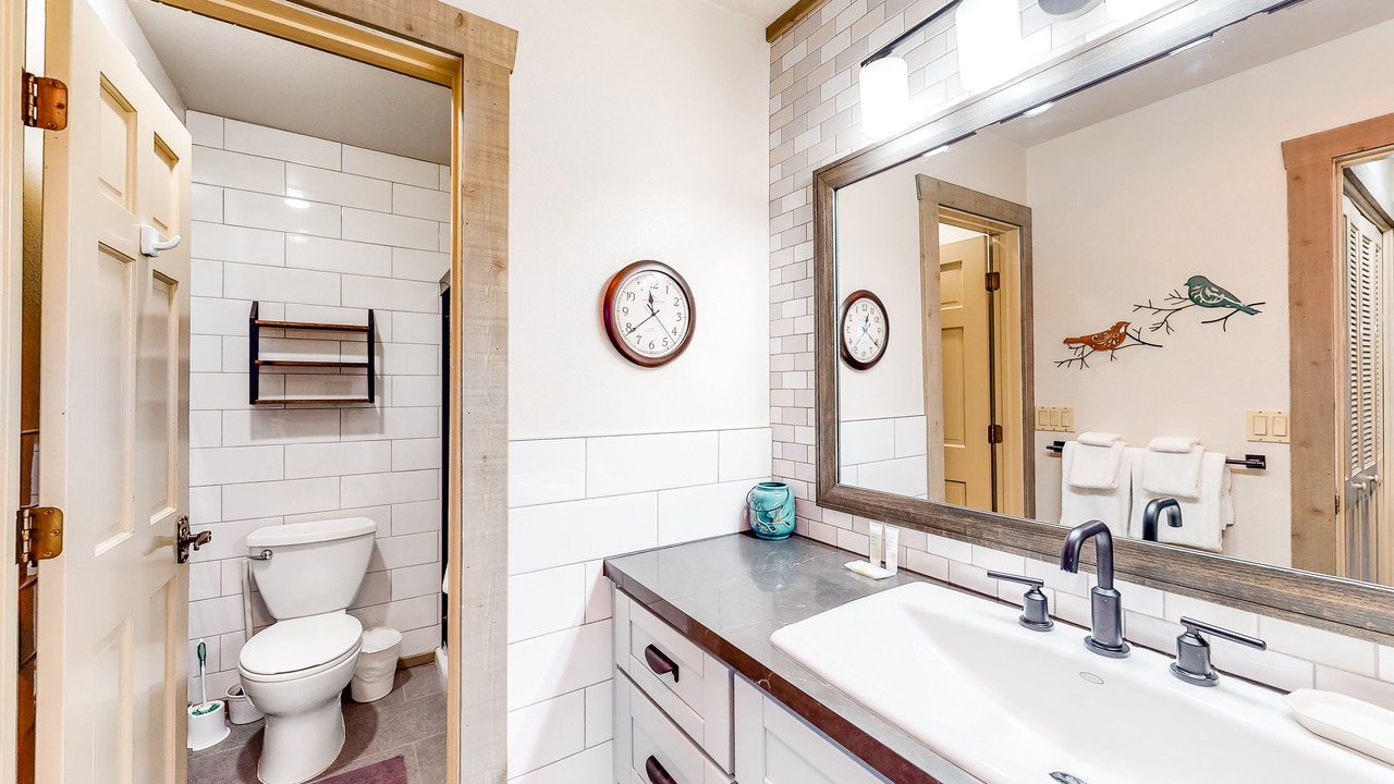 Photo of Bathroom in Mammoth Lakes