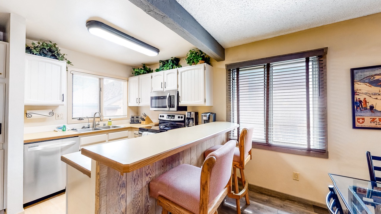 Photo of Kitchen in Mammoth Lakes