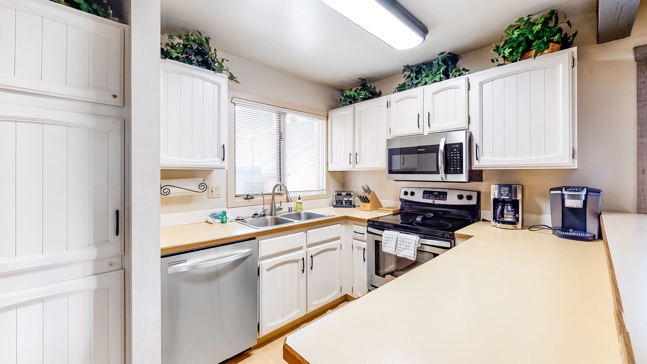Photo of Kitchen in Mammoth Lakes