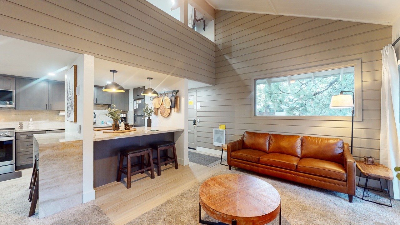 Photo of Livingroom in Mammoth Lakes