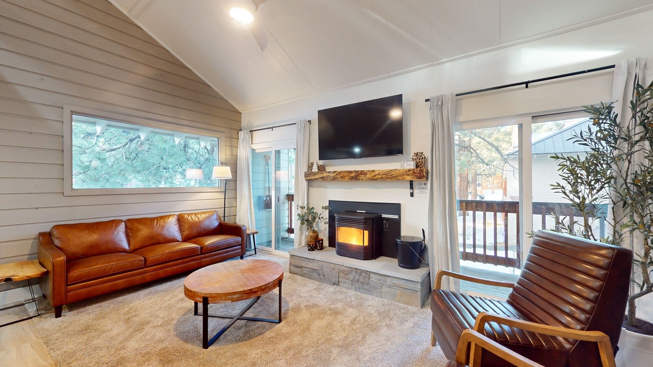 Photo of Livingroom in Mammoth Lakes