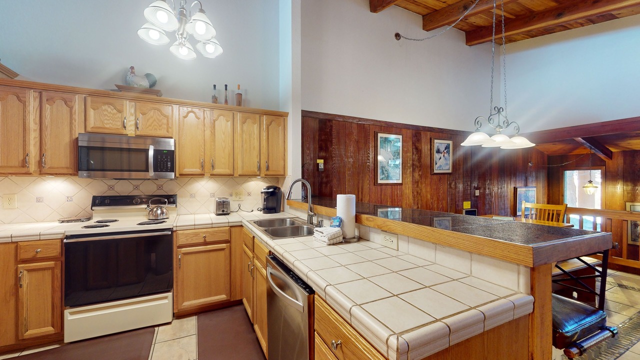 Photo of Kitchen in Mammoth Lakes
