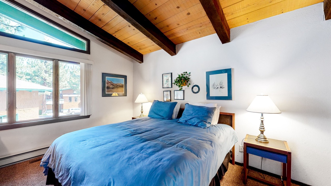 Photo of Bedroom in Mammoth Lakes