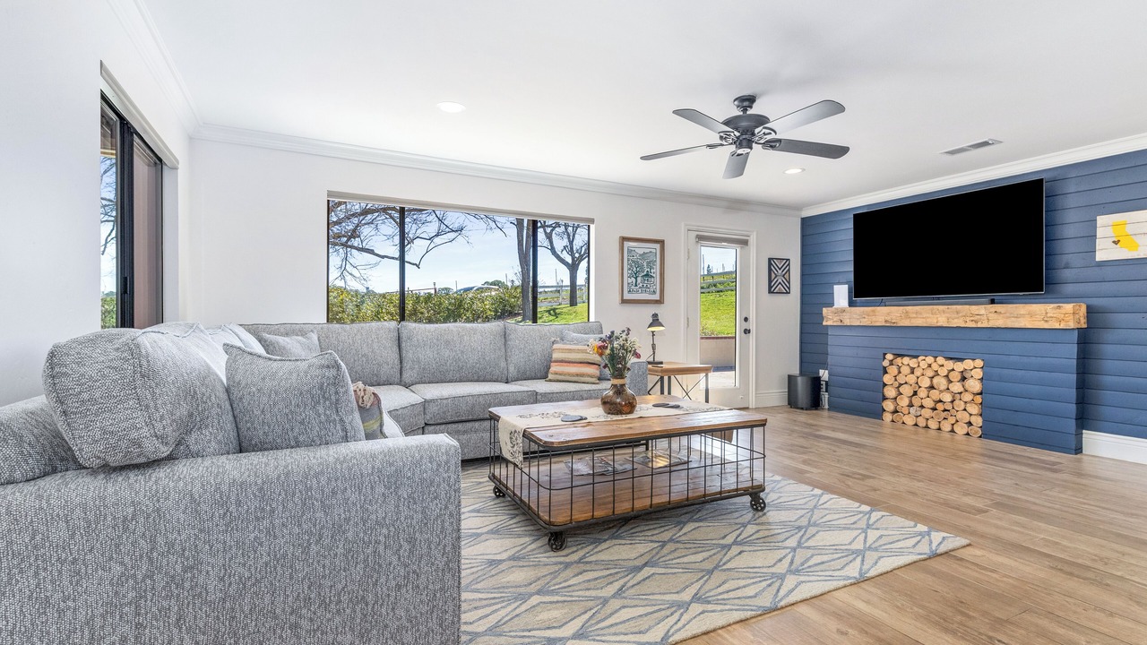 Photo of Livingroom in Paso Robles