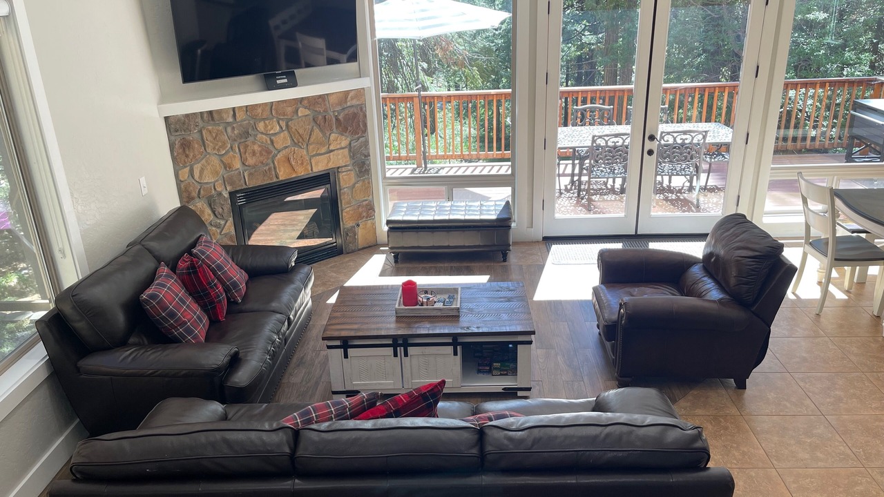 Photo of Livingroom in Granite Ridge