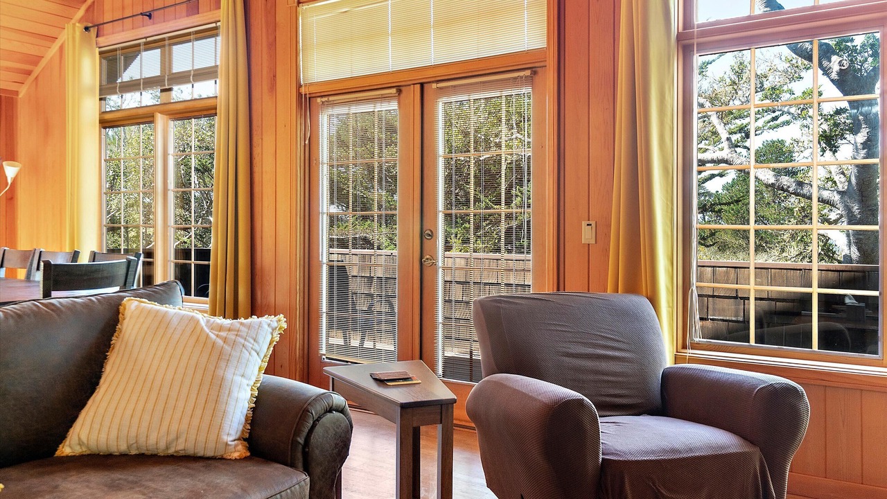 Photo of Livingroom in Marine Terrace