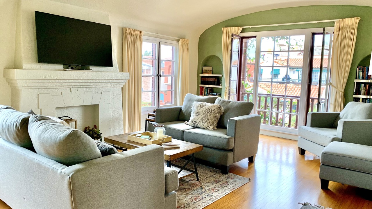Photo of Livingroom in Belmont Shore
