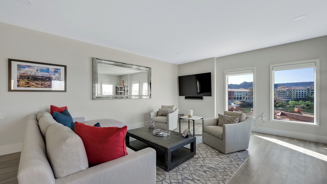Photo of Livingroom in Lake Las Vegas
