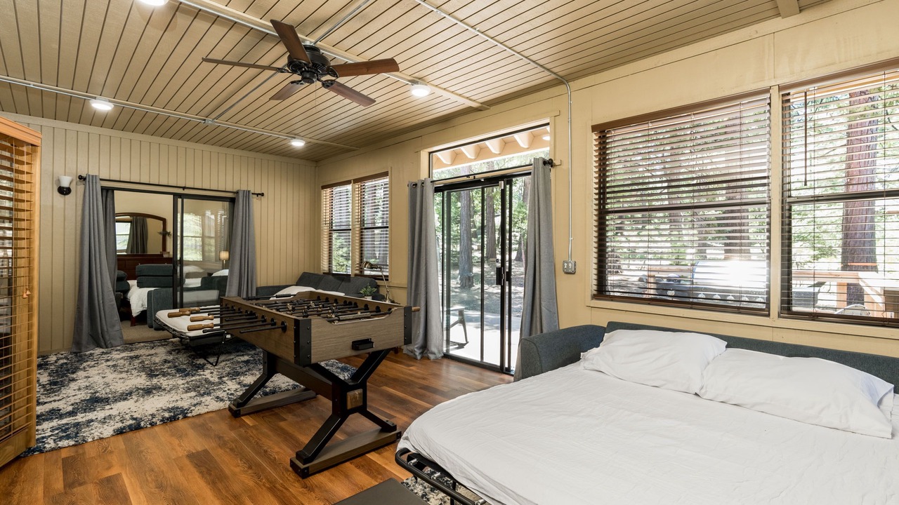 Photo of Bedroom in Shaver Lake