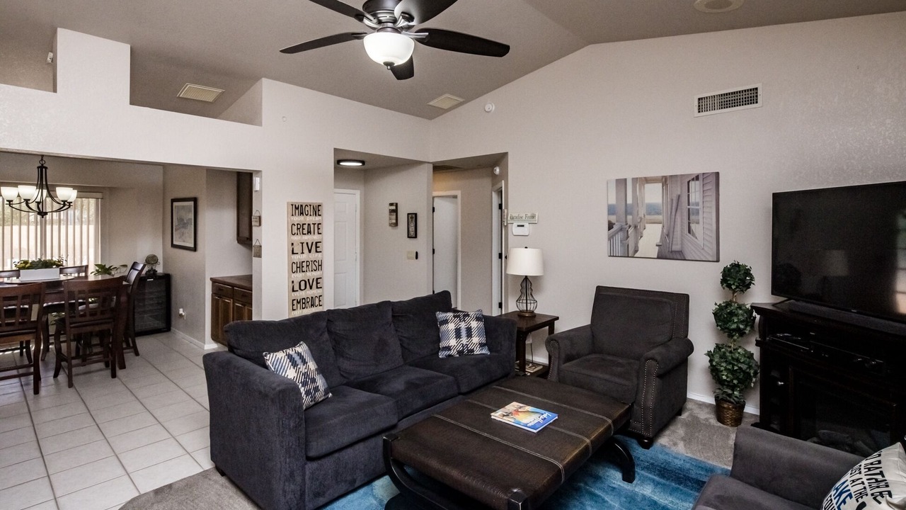 Photo of Livingroom in Lake Havasu City