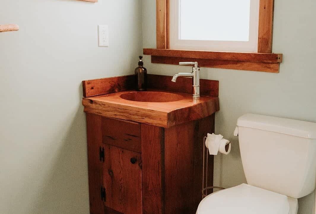 Photo of Bathroom in Baywood Park