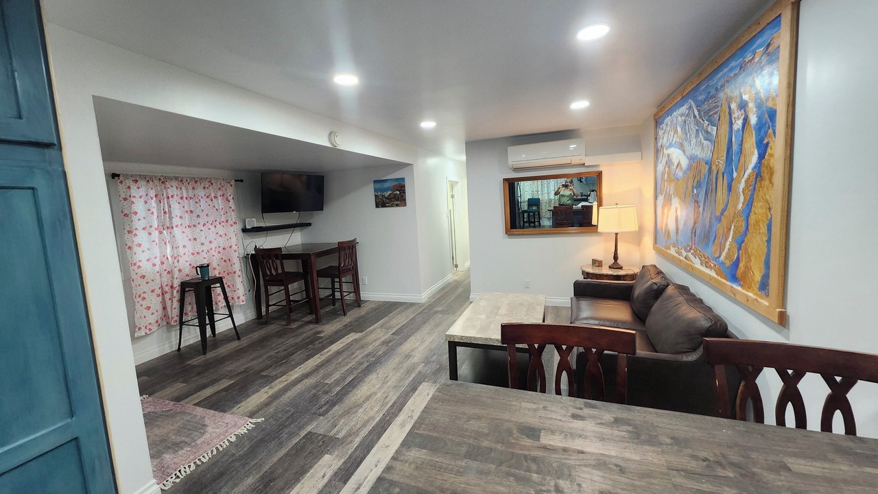 Photo of Livingroom in Lone Pine