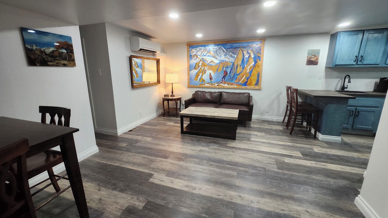 Photo of Livingroom in Lone Pine