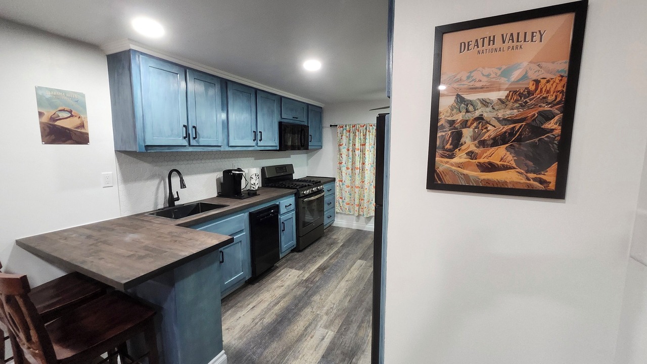 Photo of Kitchen in Lone Pine