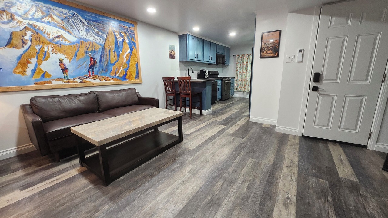 Photo of Livingroom in Lone Pine
