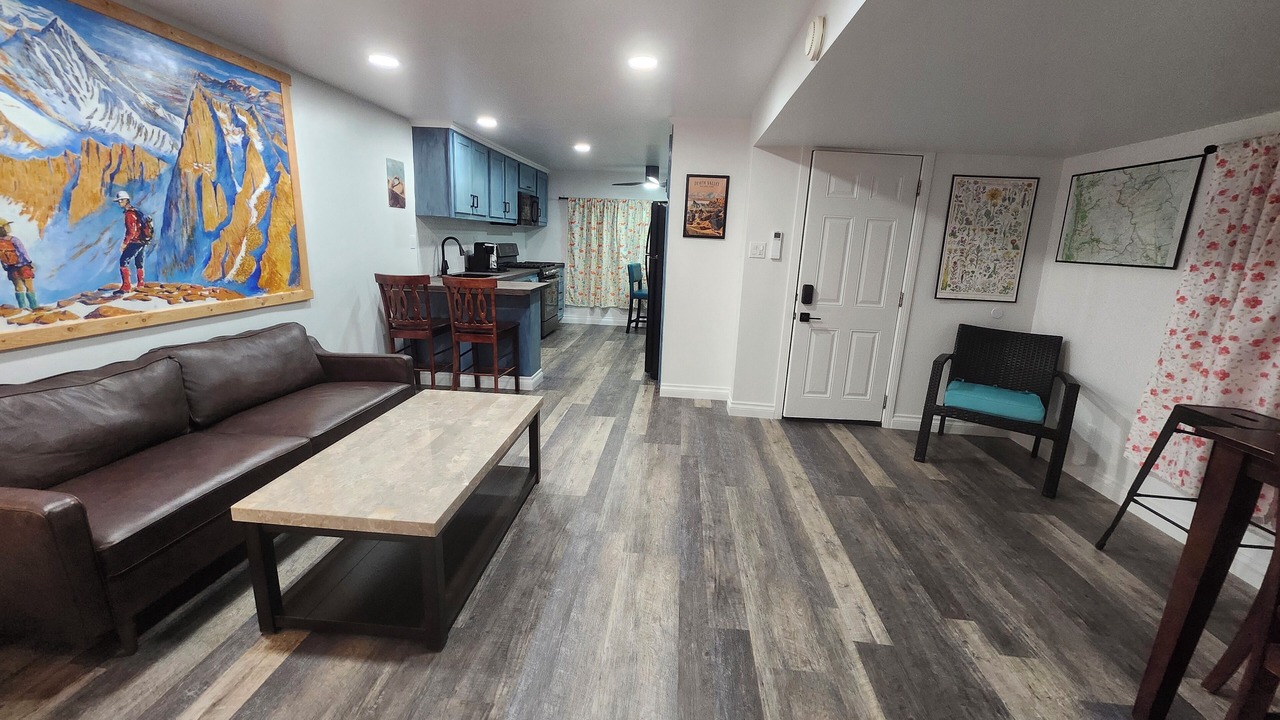 Photo of Livingroom in Lone Pine