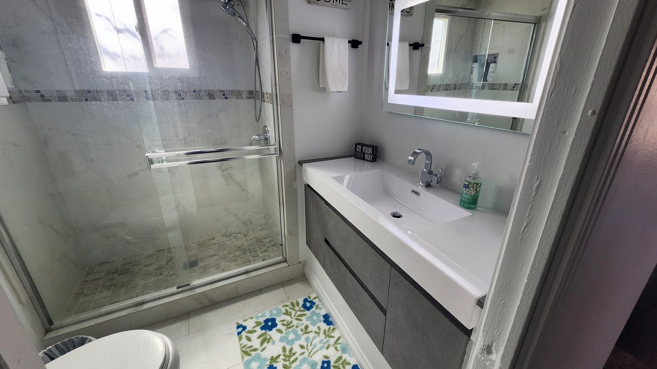 Photo of Bathroom in Lone Pine