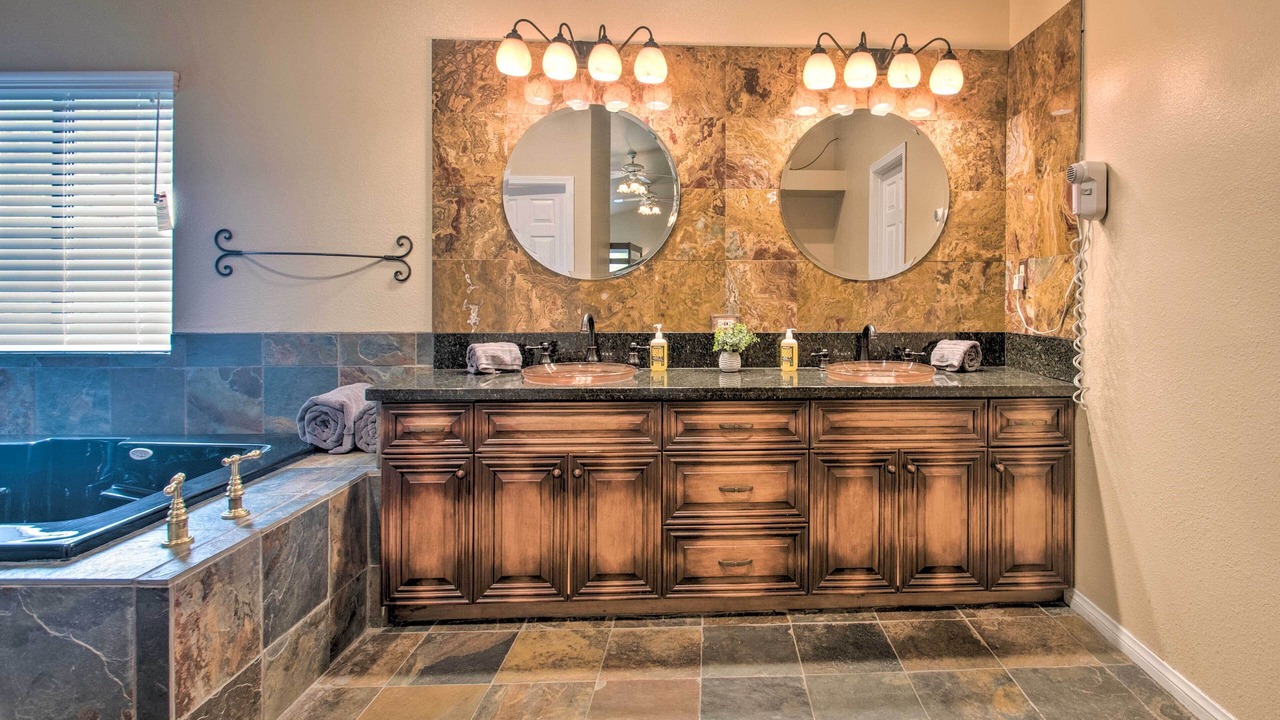 Photo of Bathroom in Pine Mountain Club