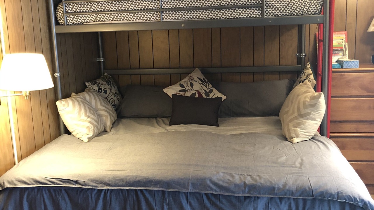 Photo of Bedroom in Pinecrest