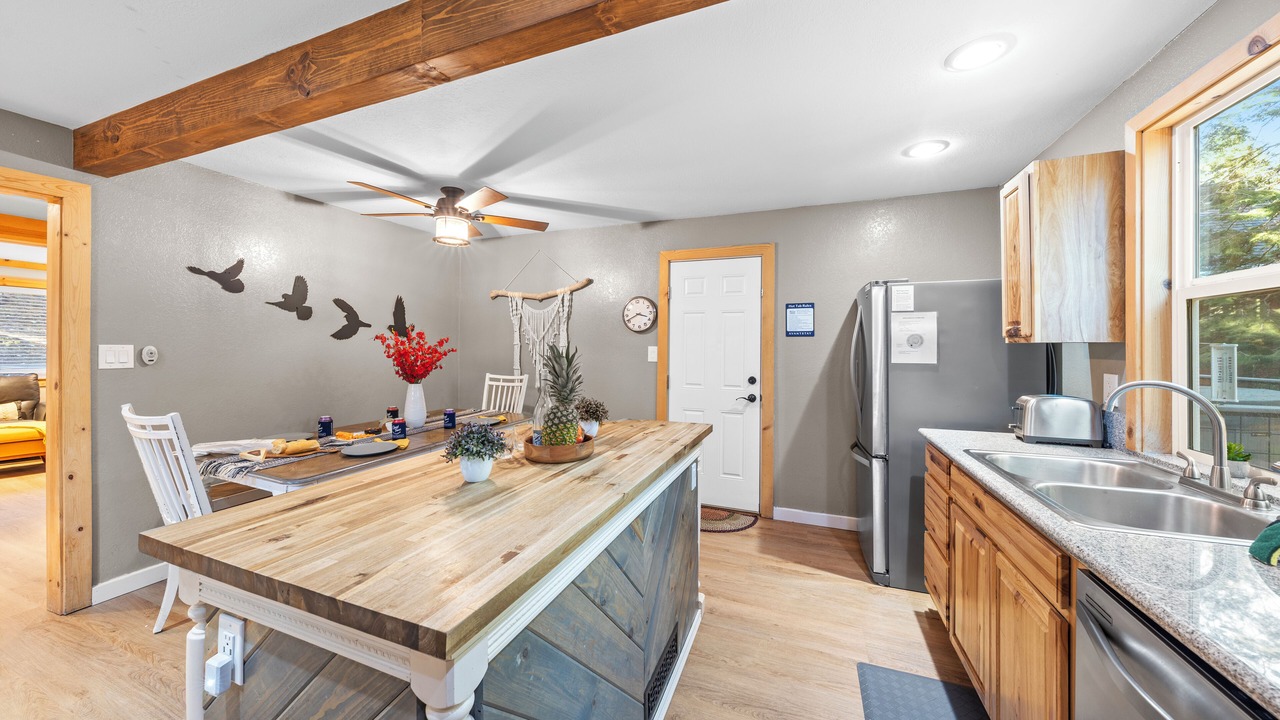 Photo of Kitchen in Tahoma