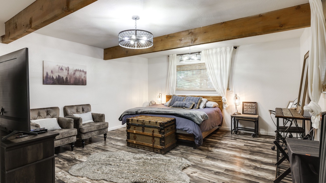 Photo of Livingroom in Cold Springs