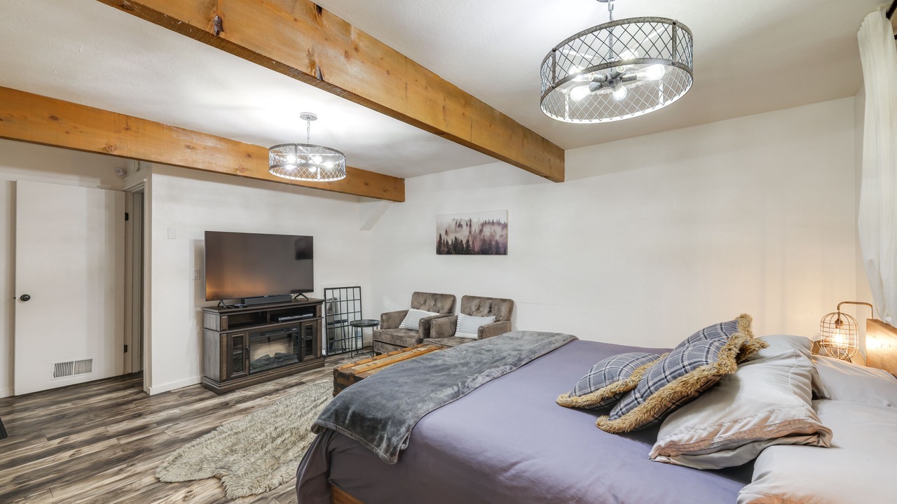 Photo of Bedroom in Cold Springs