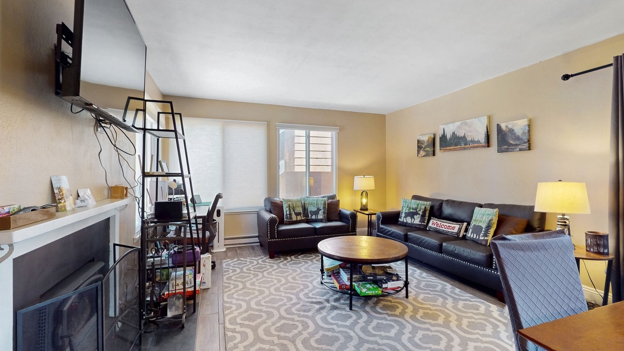 Photo of Livingroom in Truckee