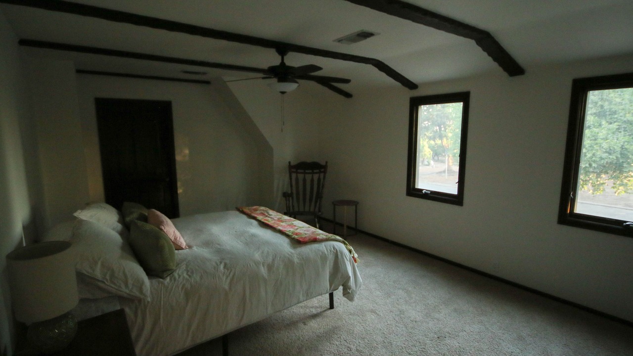 Photo of Bedroom in Raisin