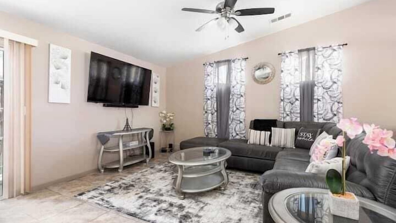 Photo of Livingroom in Greenacres