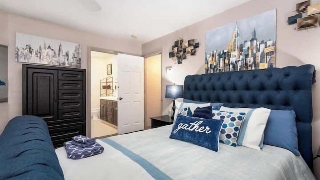 Photo of Bedroom in Greenacres