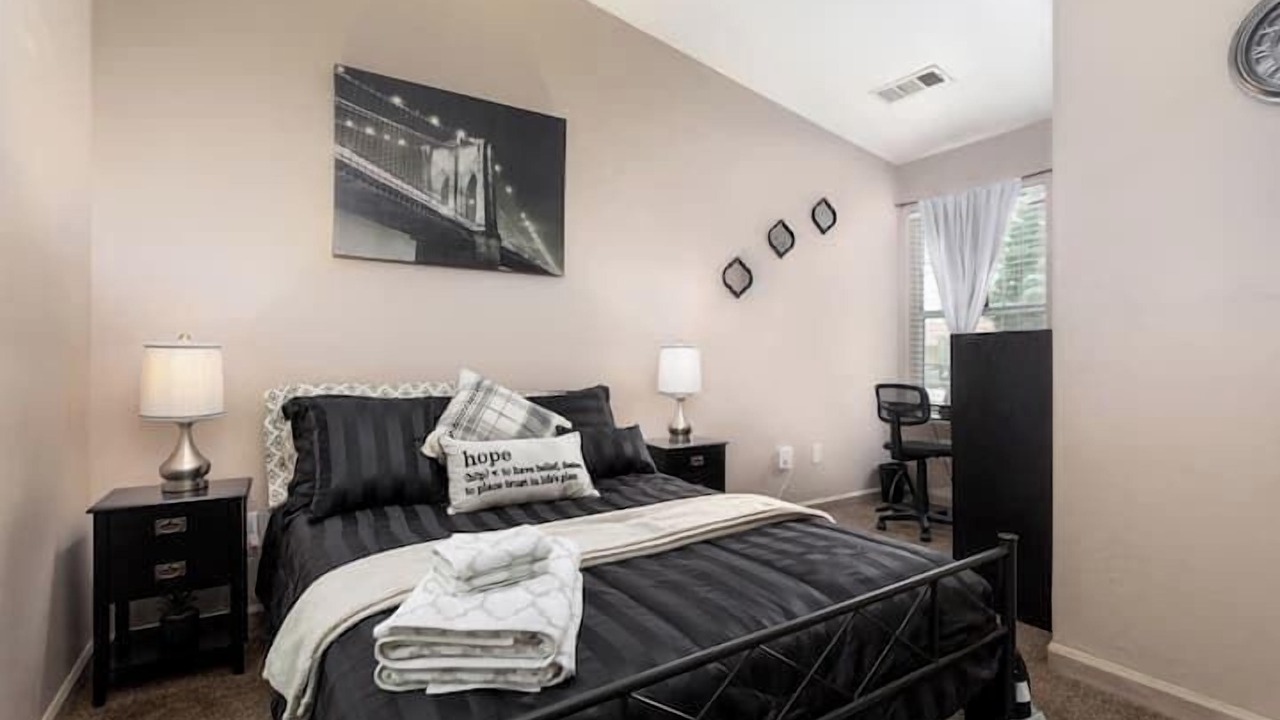Photo of Bedroom in Greenacres