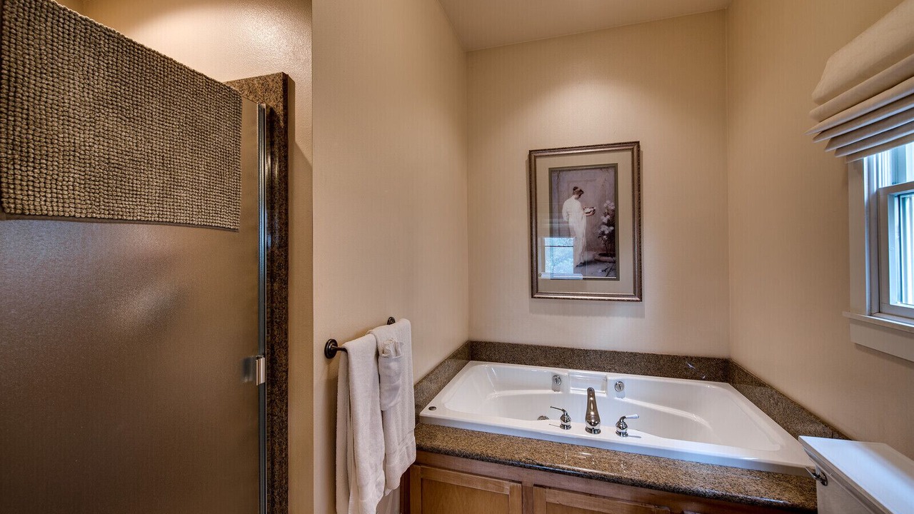 Photo of Bathroom in Angels Camp