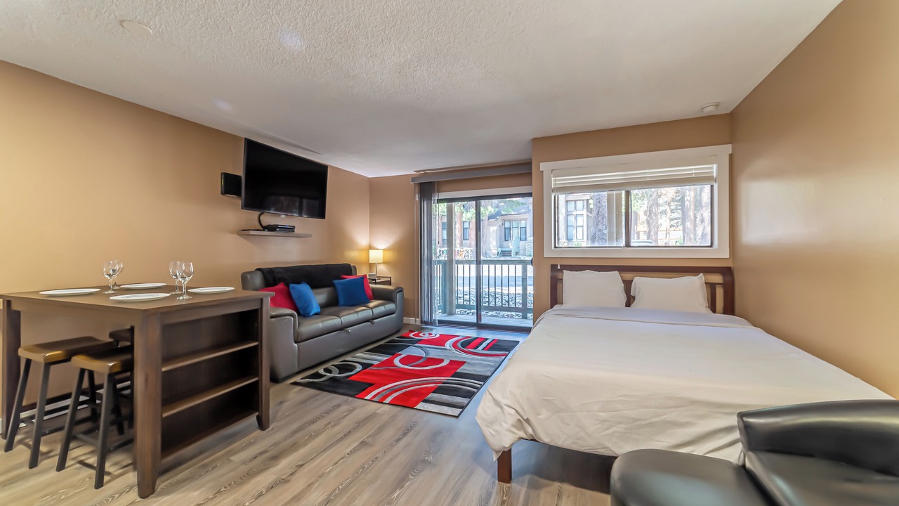 Photo of Bedroom in Mammoth Lakes