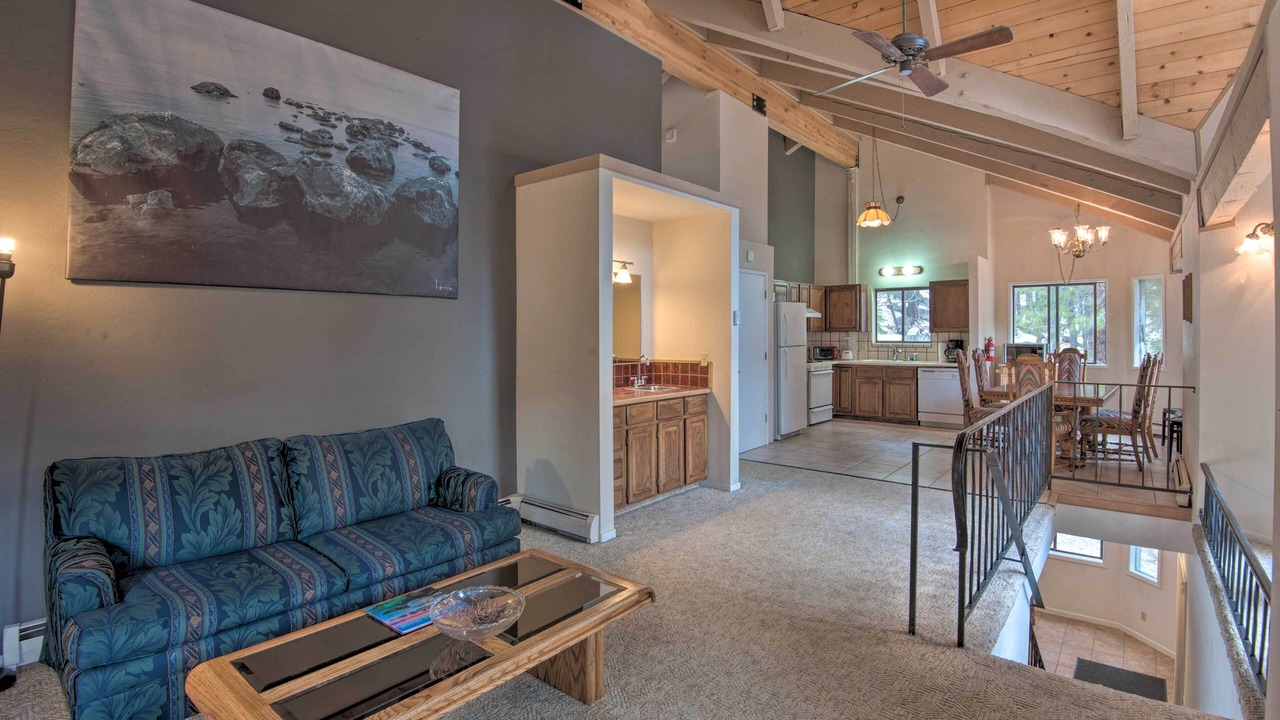 Photo of Livingroom in Tahoe Village