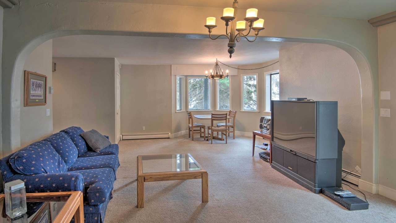 Photo of Bedroom in Tahoe Village