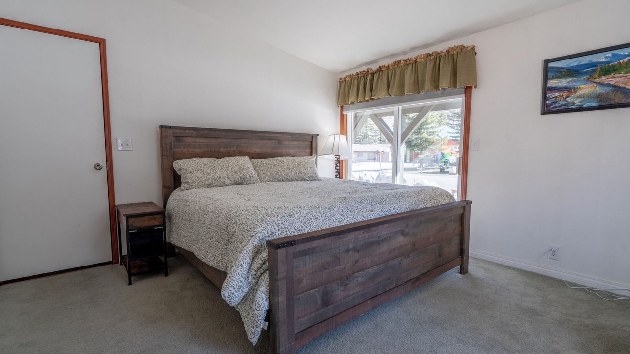 Photo of Bedroom in June Lake