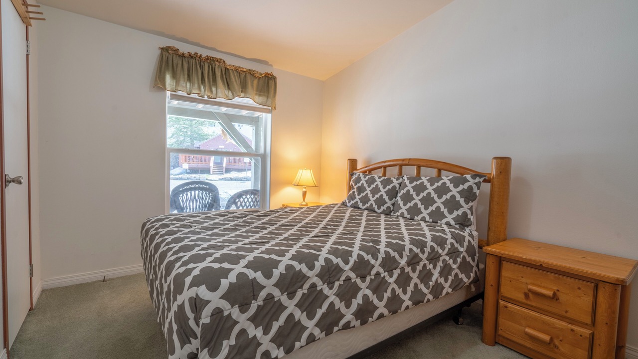 Photo of Bedroom in June Lake