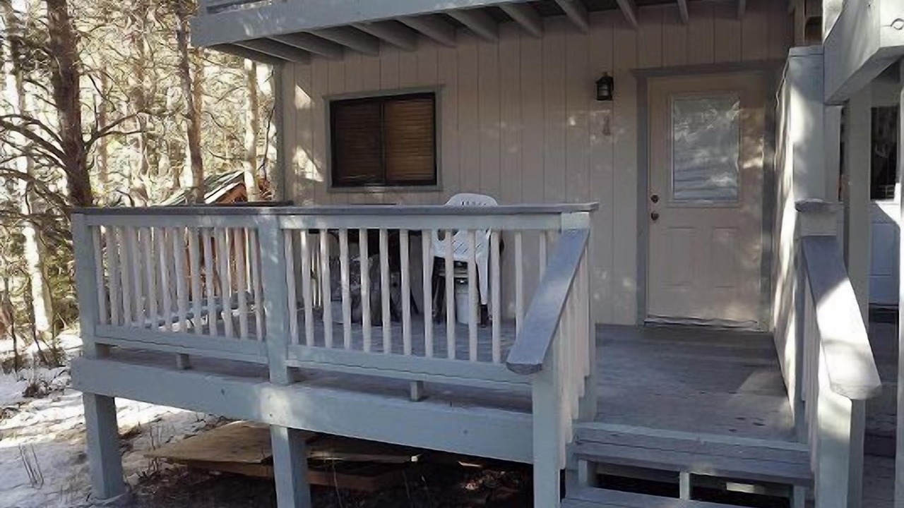 Photo of Patio Balcony in June Lake