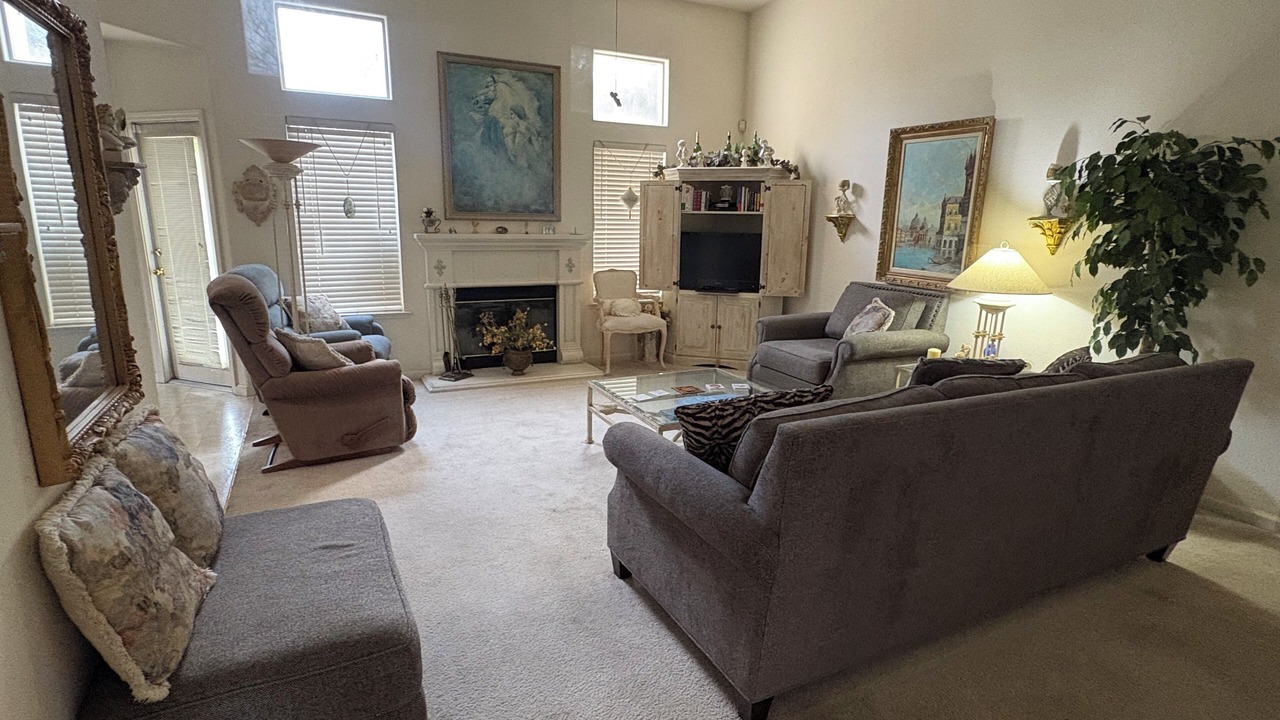 Photo of Livingroom in Fresno