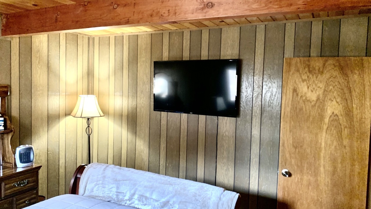 Photo of Bedroom in Groveland