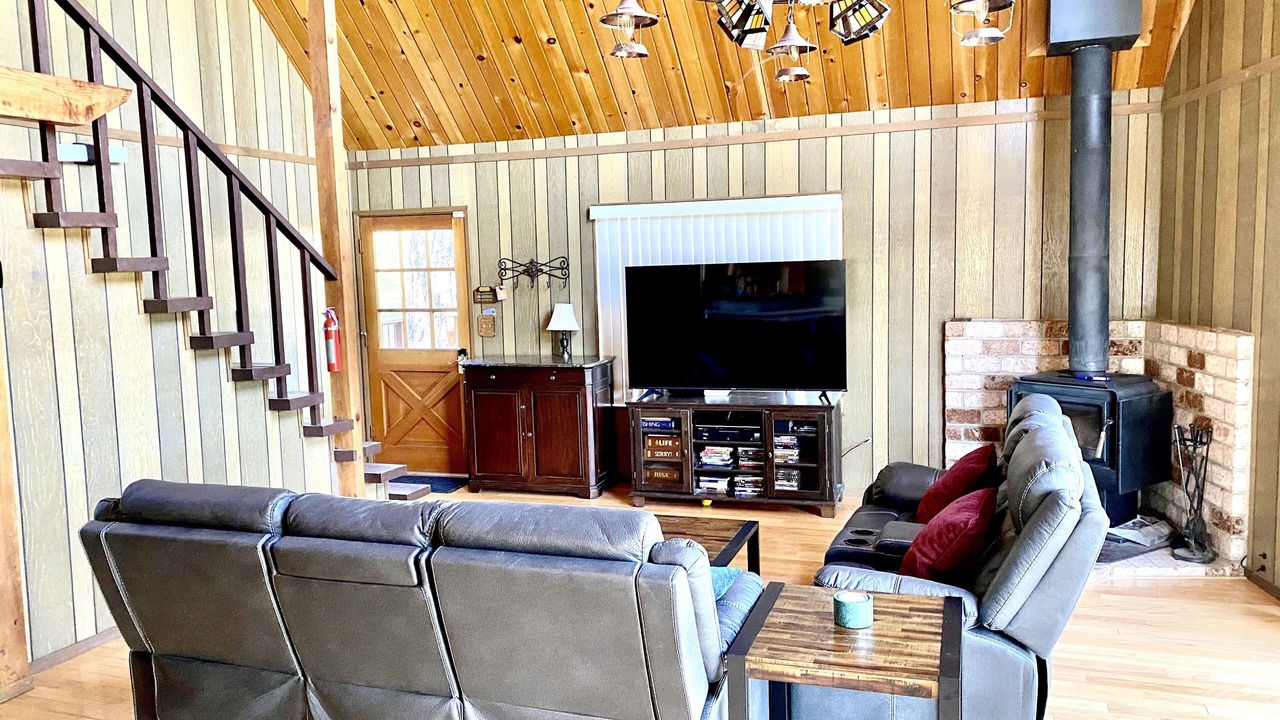Photo of Livingroom in Groveland