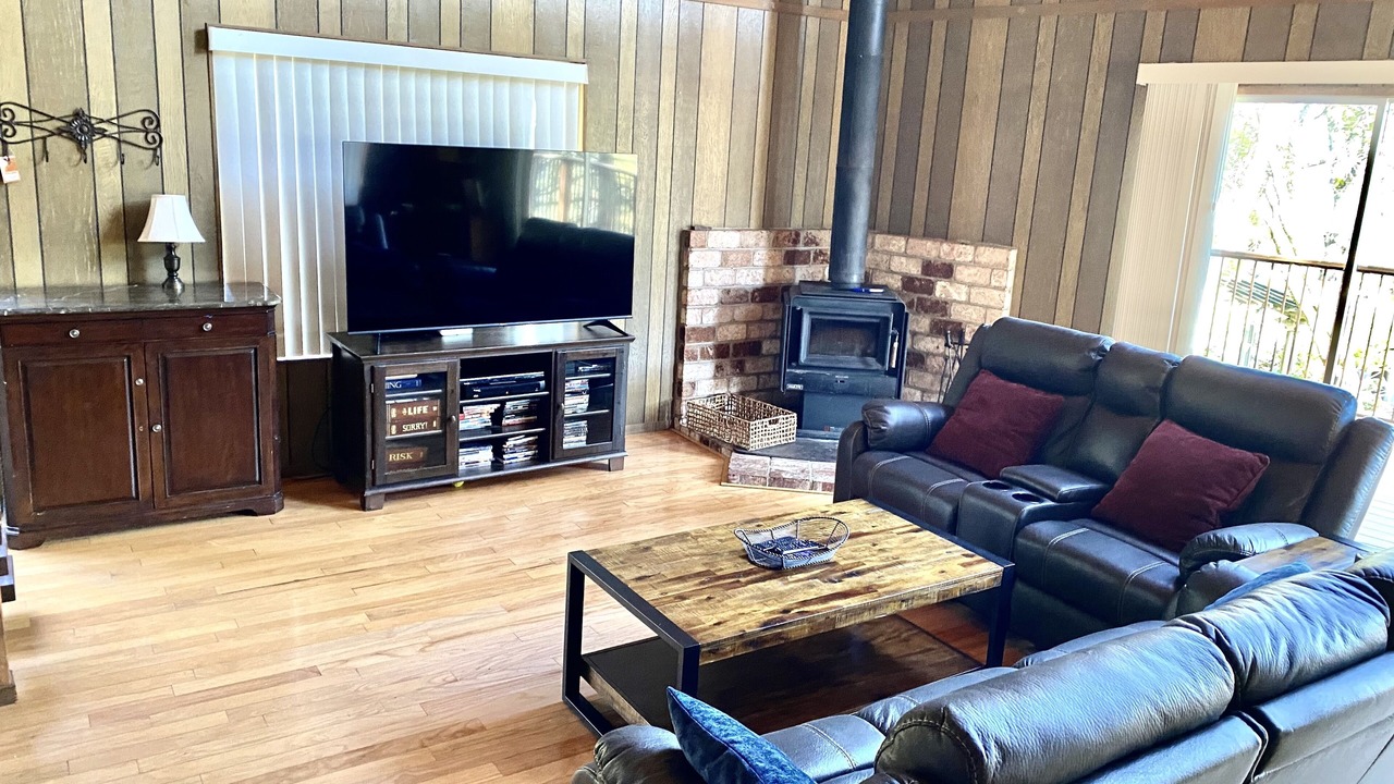 Photo of Livingroom in Groveland