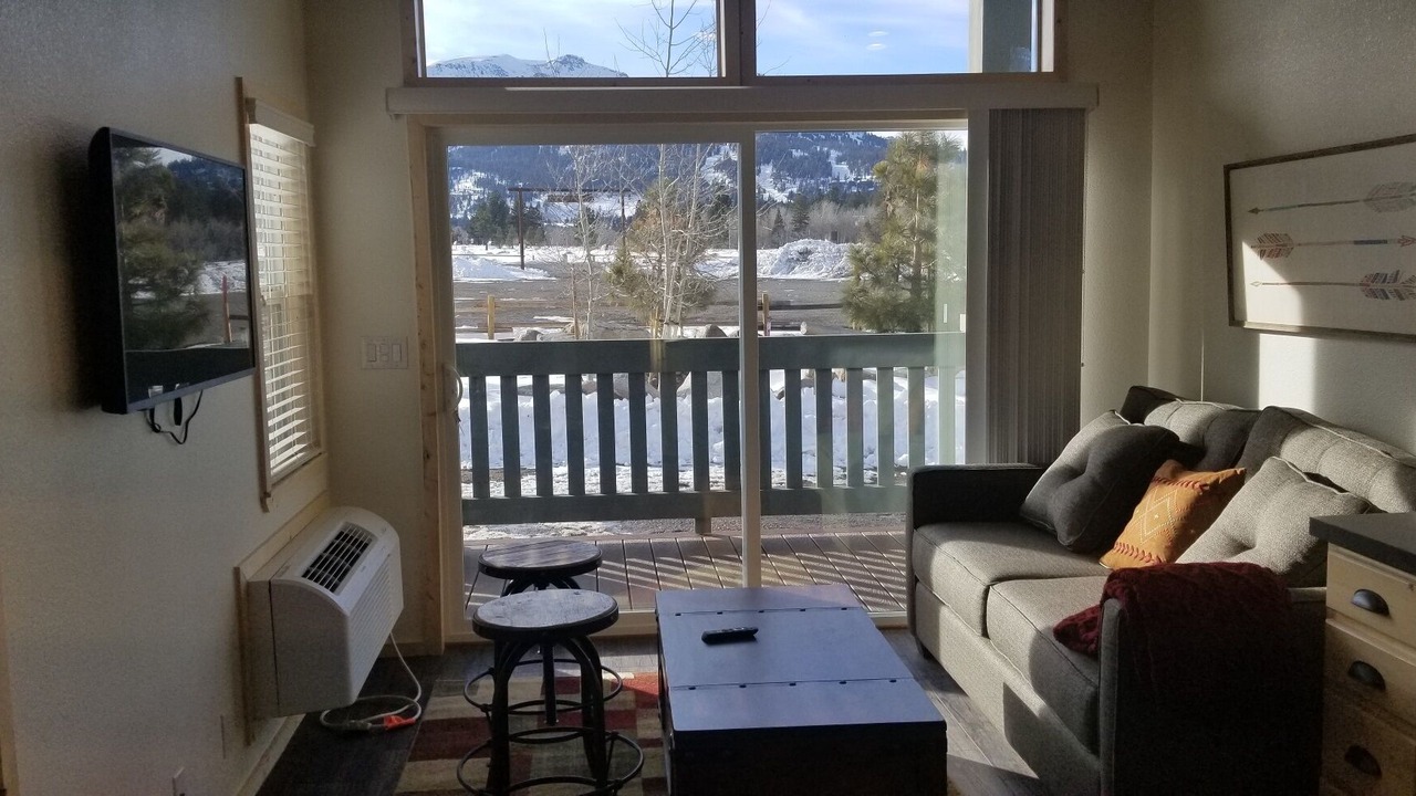 Photo of Livingroom in Mammoth Lakes