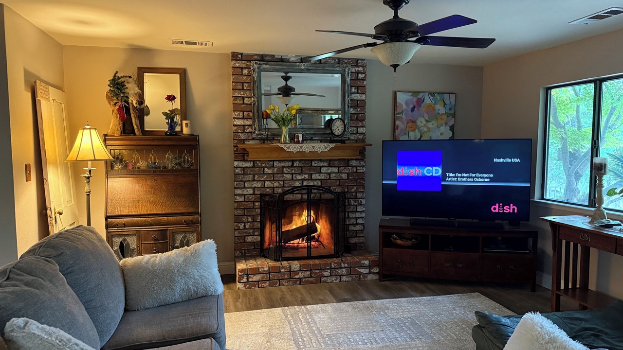 Photo of Livingroom in Three Rivers