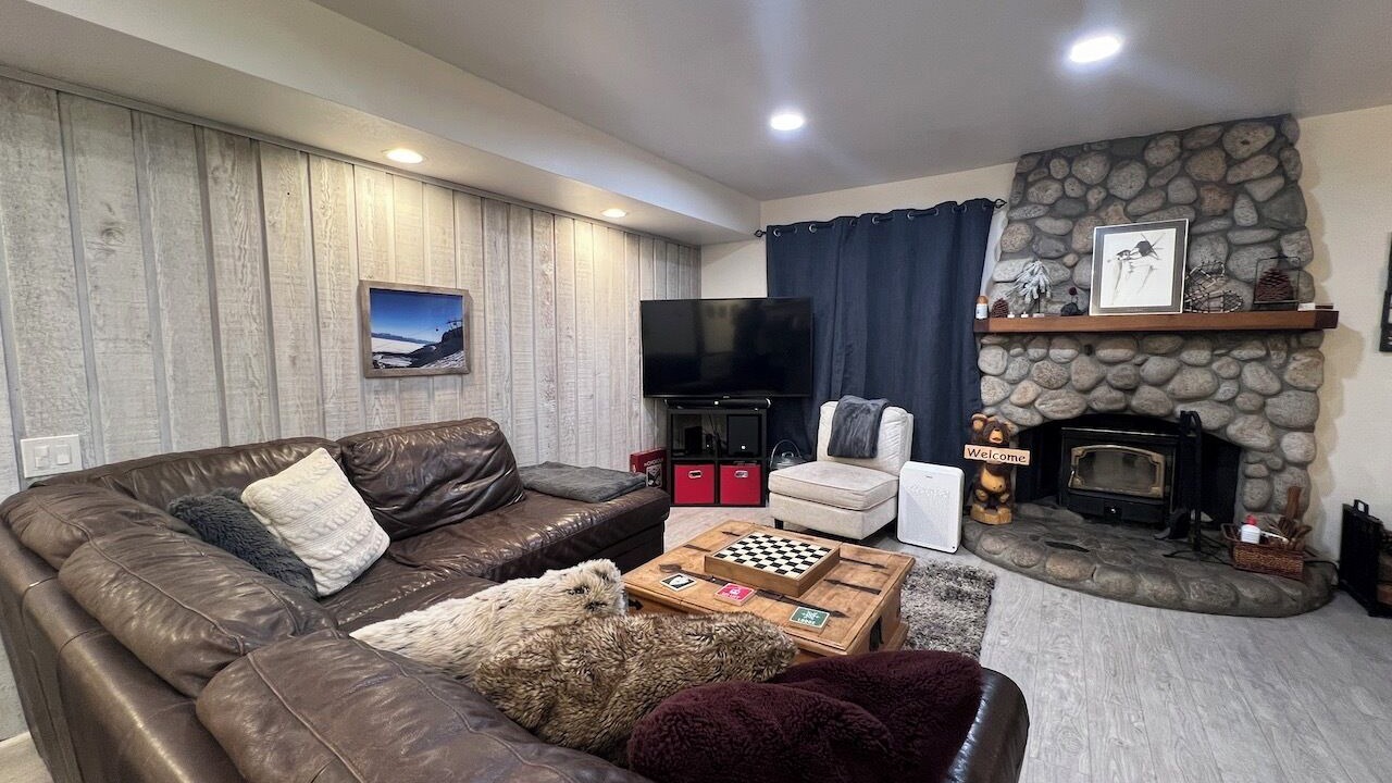 Photo of Livingroom in Mammoth Lakes