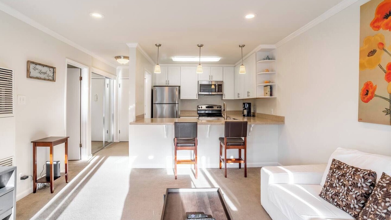 Photo of Livingroom in Belmont
