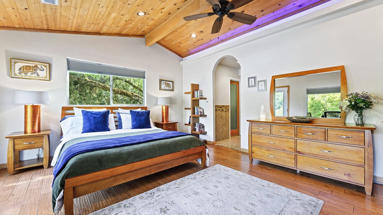 Photo of Bedroom in Three Rivers