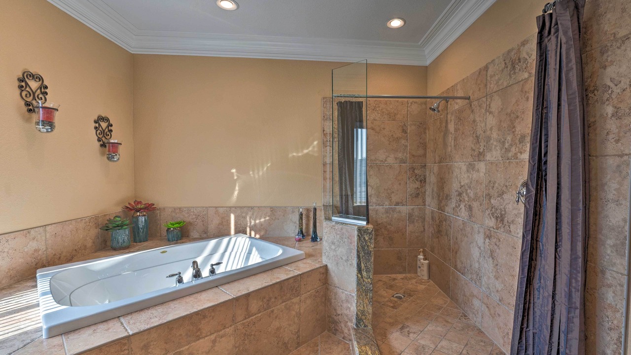 Photo of Bathroom in Sunridge Estates