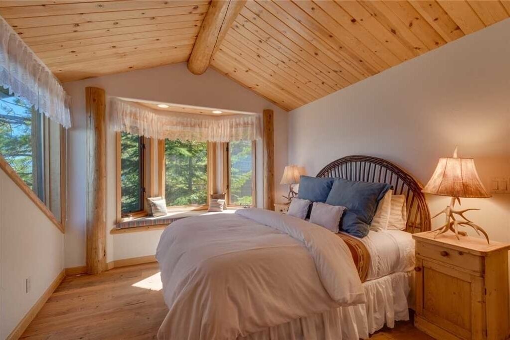Photo of Bedroom in Tahoma