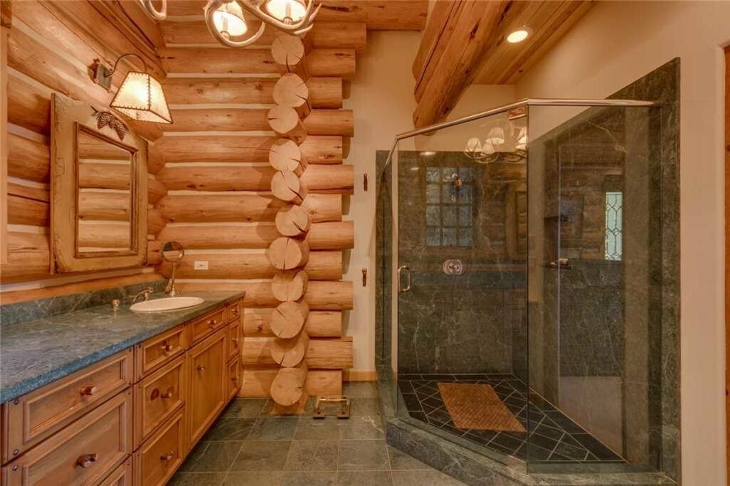 Photo of Bathroom in Tahoma